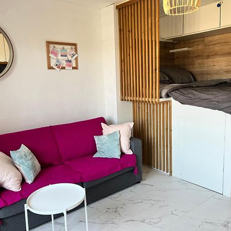 Charmant Studio Pour 3 Personnes Валлорис Экстерьер фото